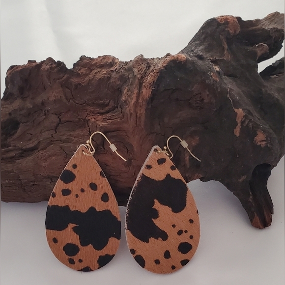 None Jewelry - Cow Print Teardrop Earrings Brown and Black Faux Leather Western Lightweight